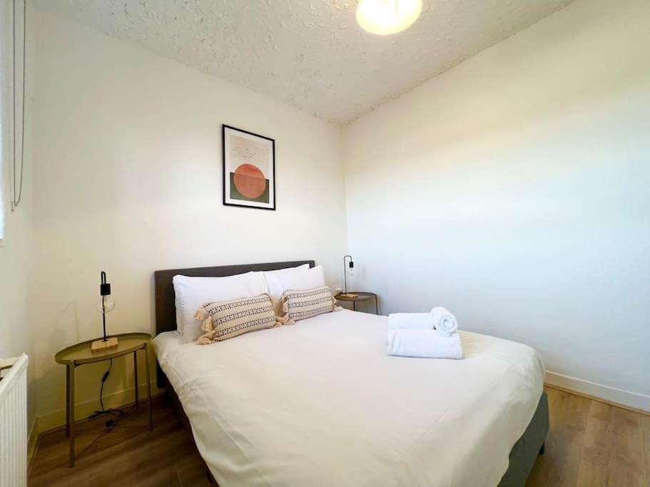 Апартаменты 2 Bed Flat- Belsize Park Лондон Экстерьер фото